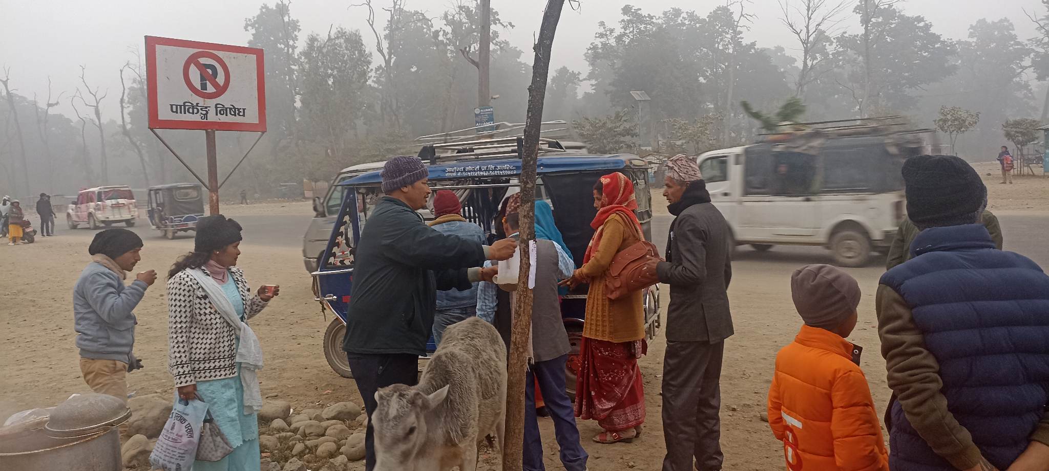 अत्तरियामा नि:शुल्क चिया खुवाउँदै मीन जोशी !